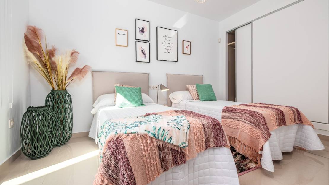 Sale - Town House - Algorfa