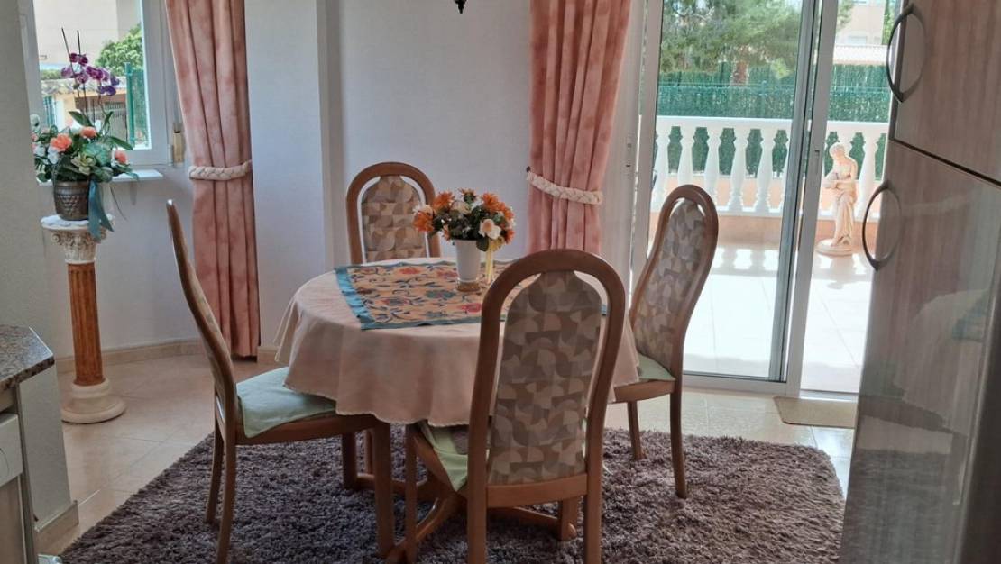 Sale - Town House - Benferri