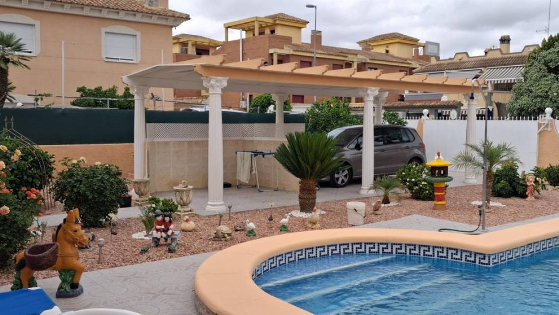 Sale - Town House - Benferri