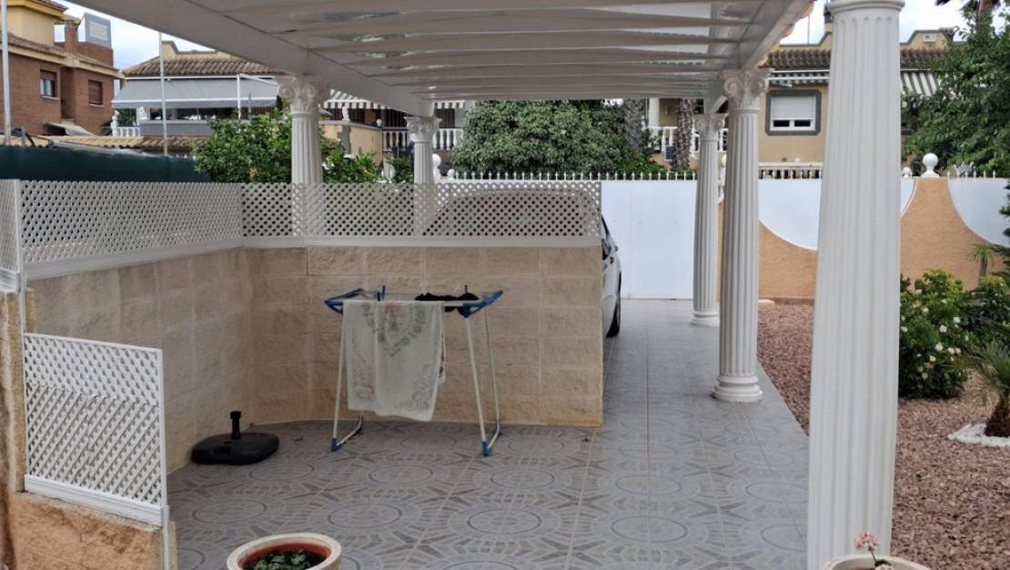 Sale - Town House - Benferri