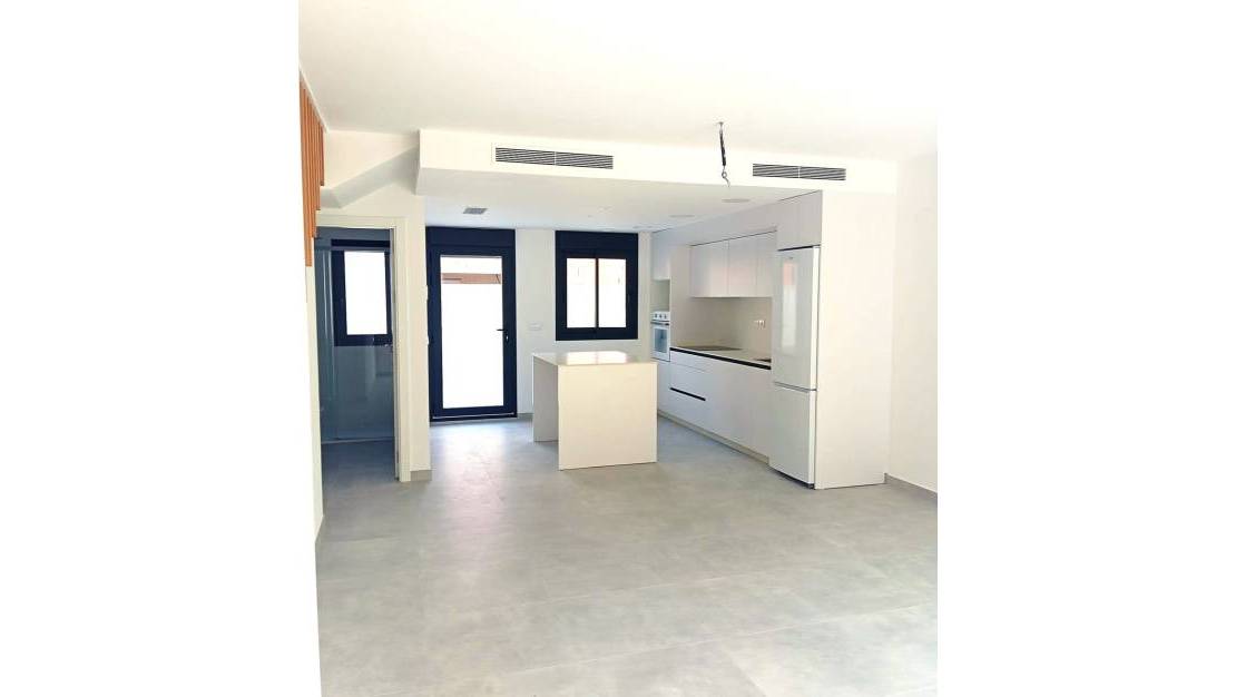 Sale - Town House - Cox