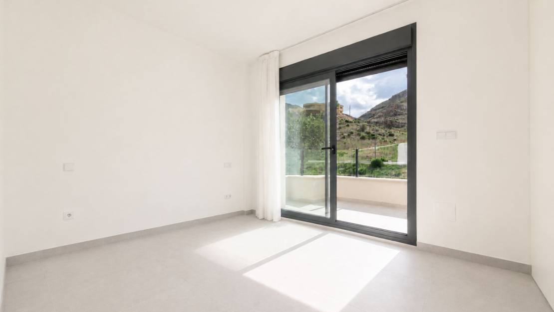 Sale - Town House - Cox