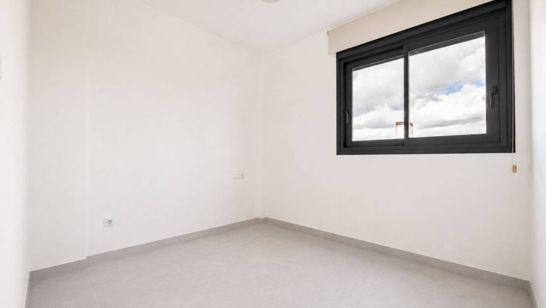 Sale - Town House - Cox
