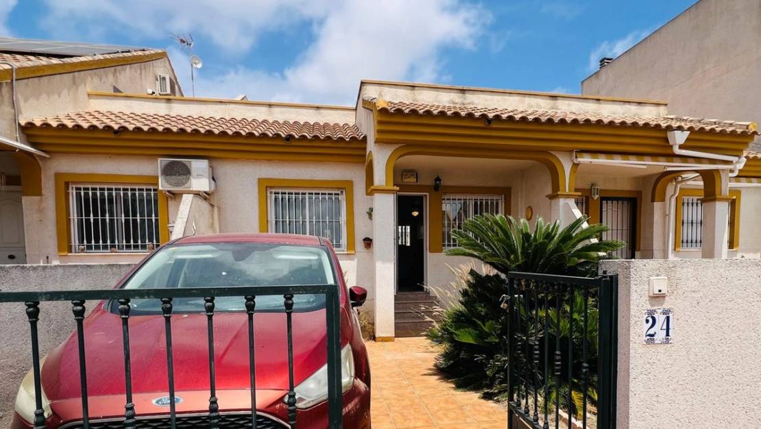 Sale - Town House - Daya Nueva - Daya Nueva Centro