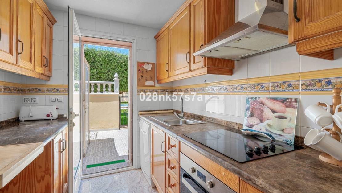 Sale - Town House - Orihuela - La Zenia
