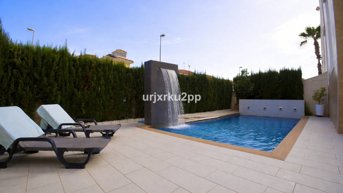 Sale - Town House - Orihuela - La Zenia