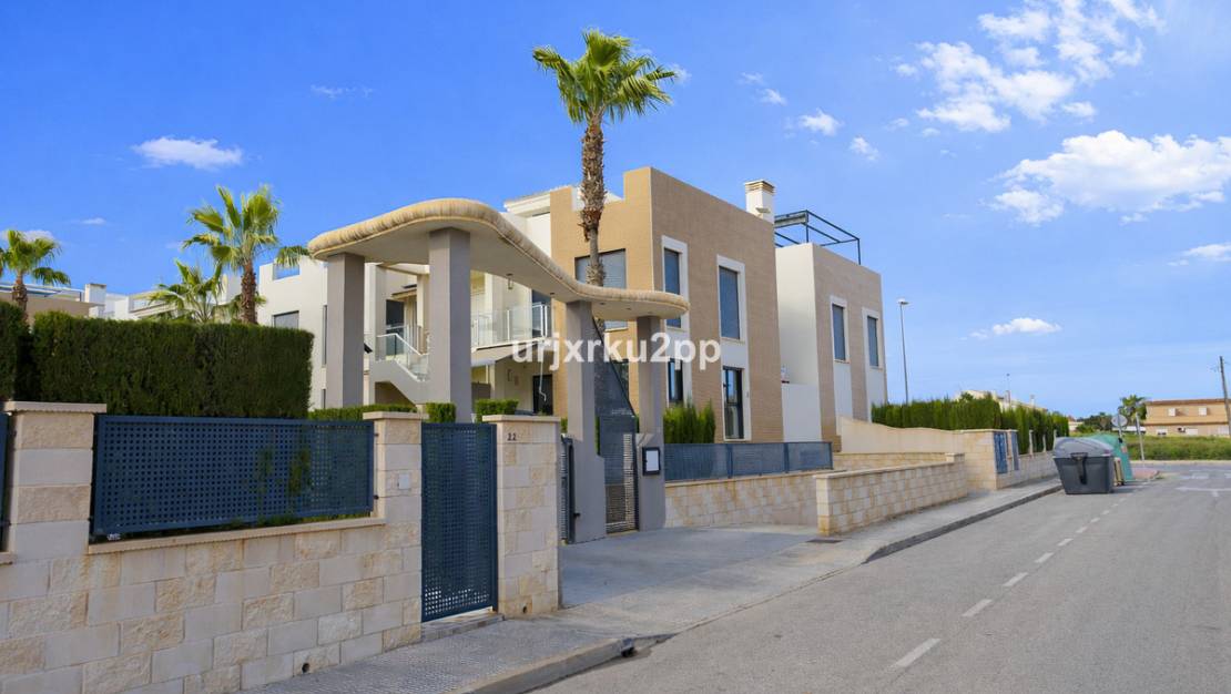Sale - Town House - Orihuela - La Zenia