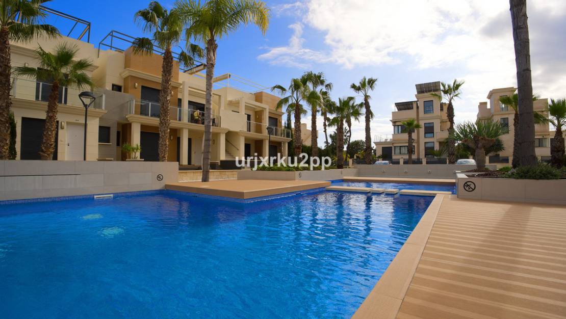 Sale - Town House - Orihuela - La Zenia
