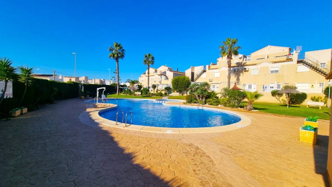 Sale - Town House - Orihuela - La Zenia