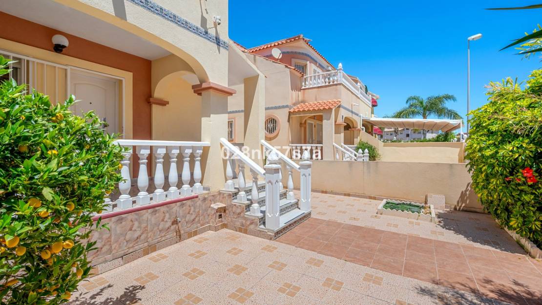Sale - Town House - Orihuela - La Zenia