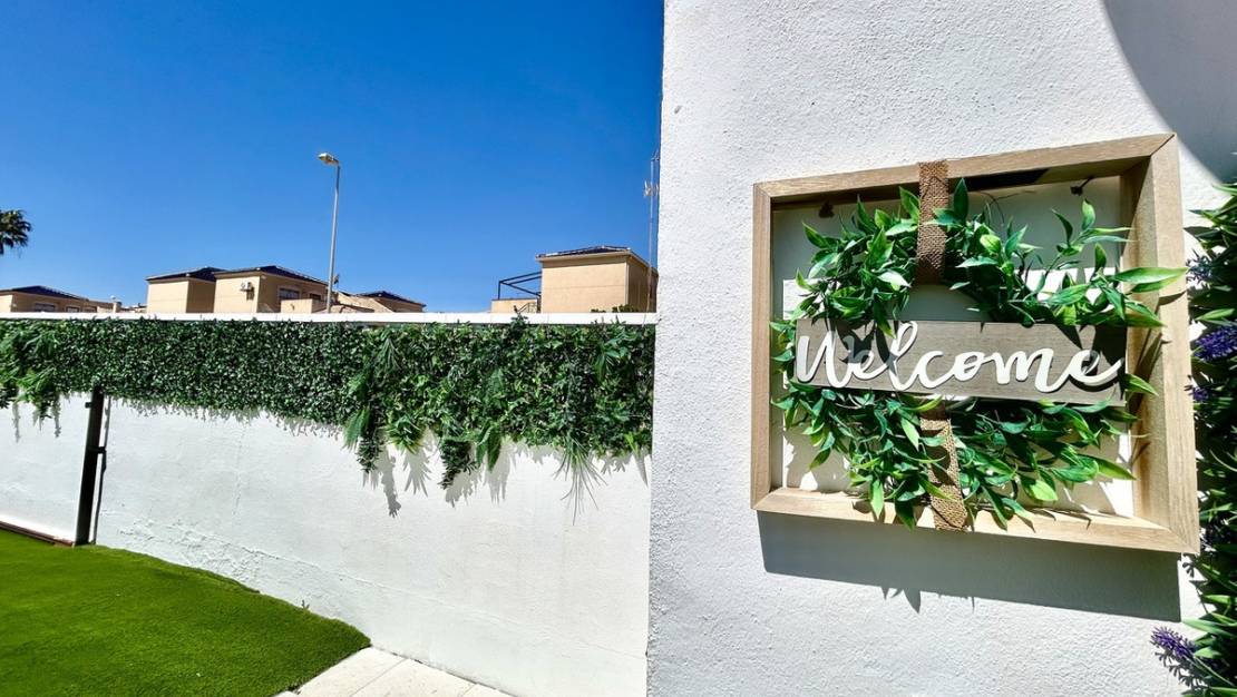 Sale - Town House - Orihuela - Punta Prima