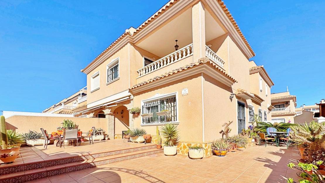 Sale - Town House - Orihuela - Villamartin