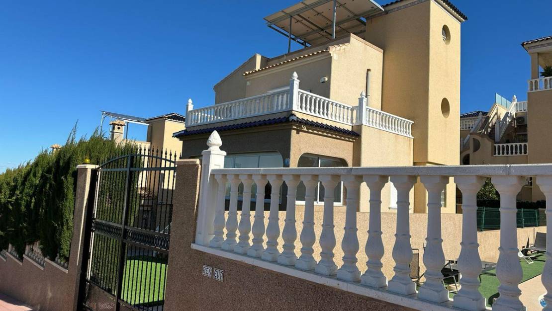 Sale - Town House - Orihuela - Villamartin