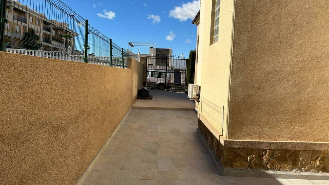 Sale - Town House - Orihuela - Villamartin