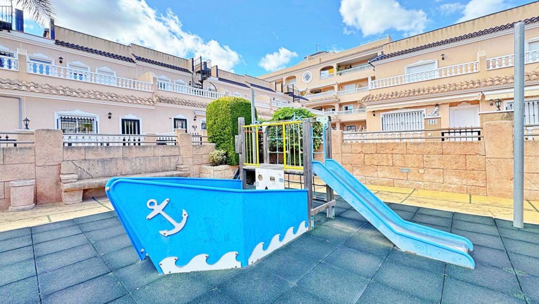Sale - Town House - Orihuela - Villamartin