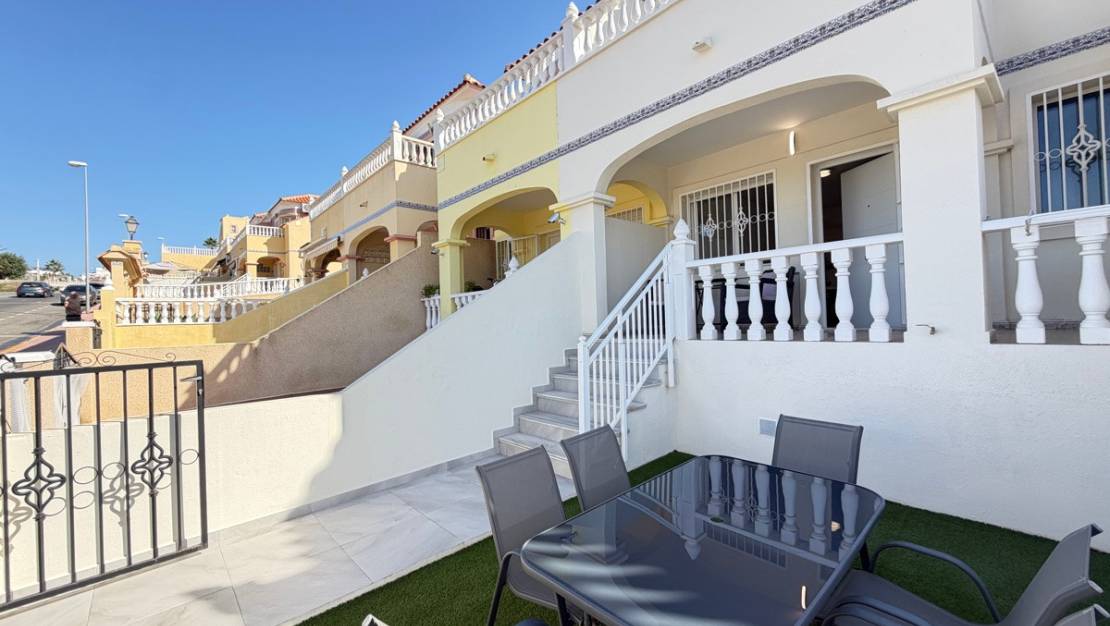 Sale - Town House - Orihuela - Villamartin