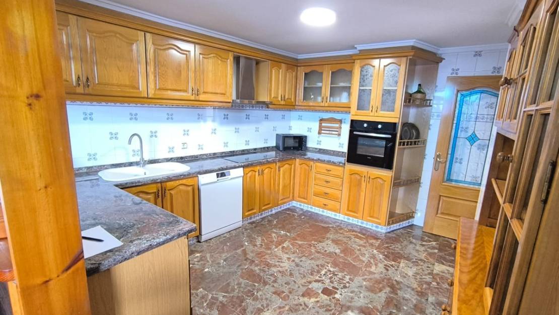 Sale - Town House - Sax - Sax Centro