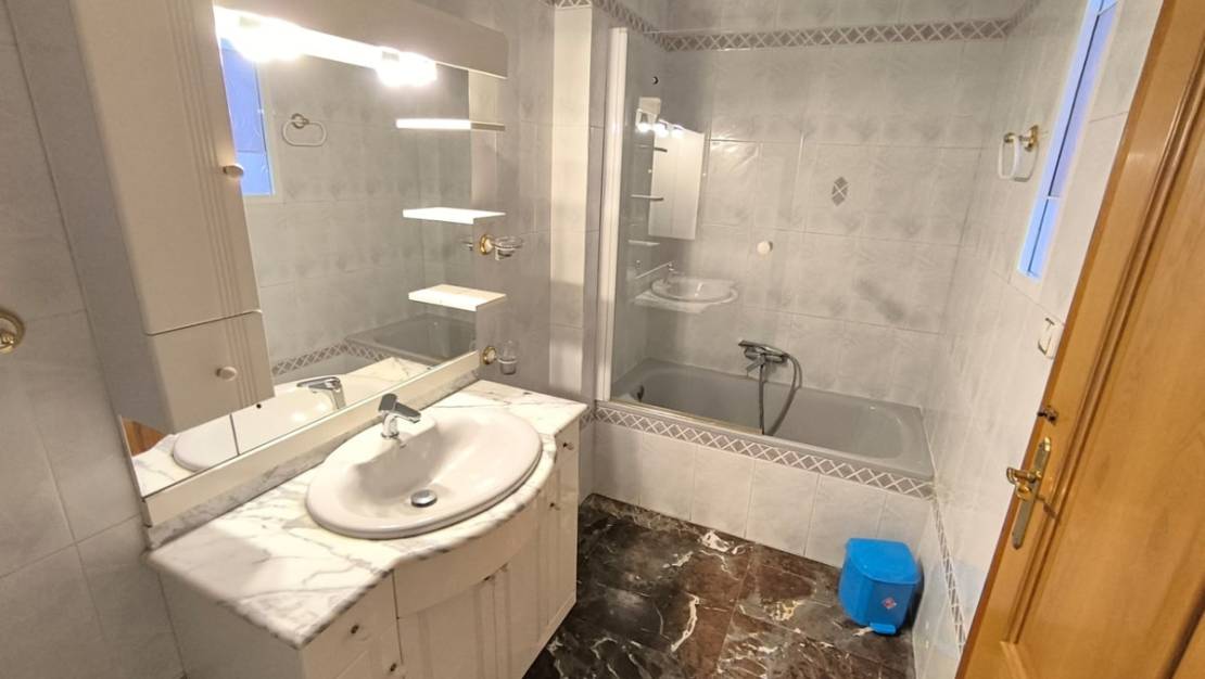 Sale - Town House - Sax - Sax Centro