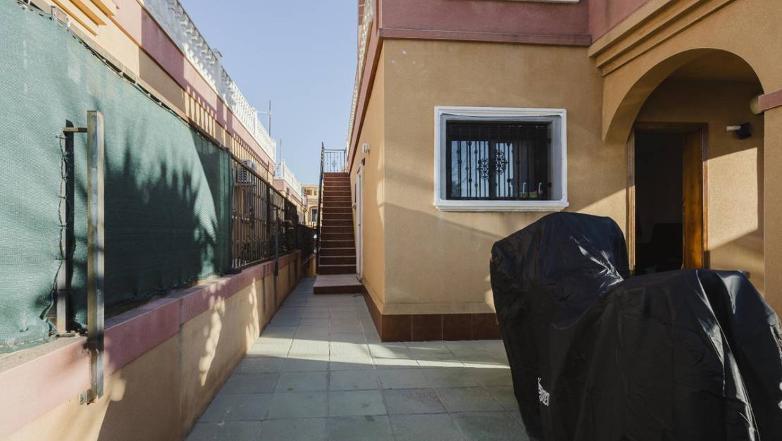 Sale - Town House - Torrevieja - Aguas Nuevas