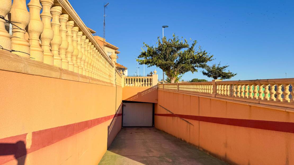 Sale - Town House - Torrevieja - Aguas Nuevas