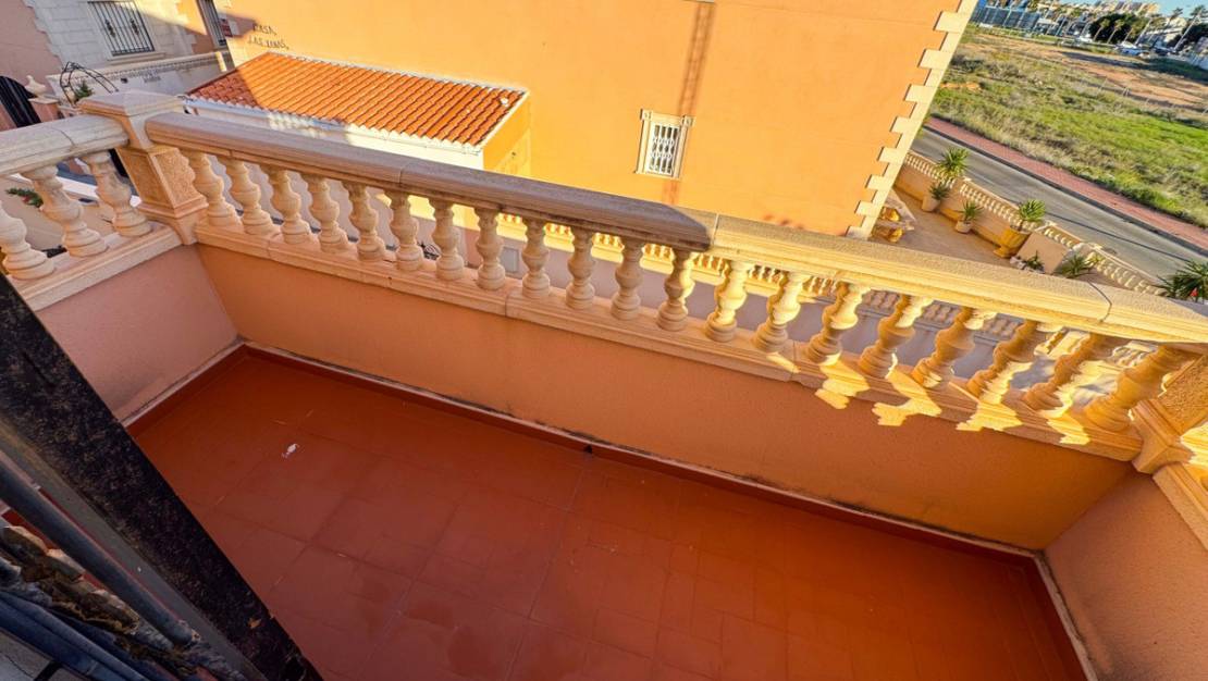 Sale - Town House - Torrevieja - Aguas Nuevas