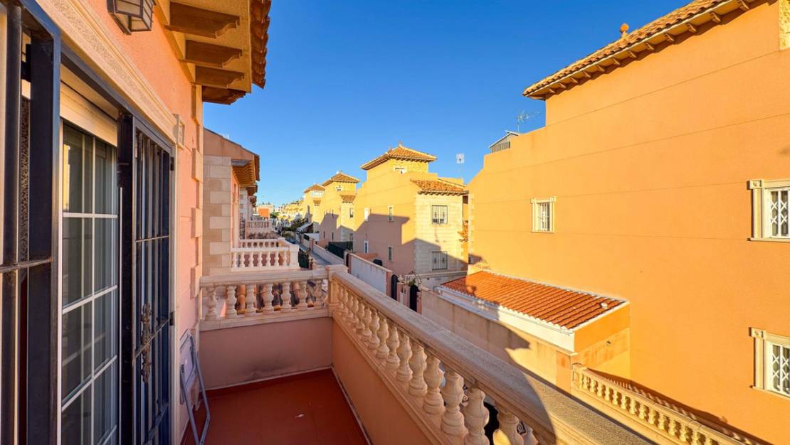 Sale - Town House - Torrevieja - Aguas Nuevas