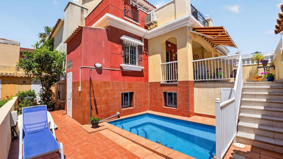 Sale - Town House - Torrevieja - Aguas Nuevas