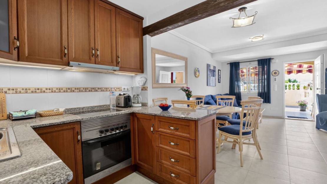 Sale - Town House - Torrevieja - Aguas Nuevas