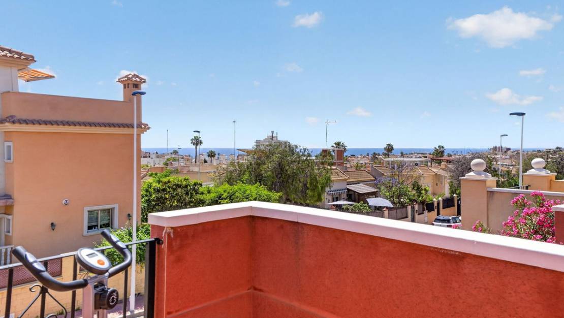 Sale - Town House - Torrevieja - Aguas Nuevas