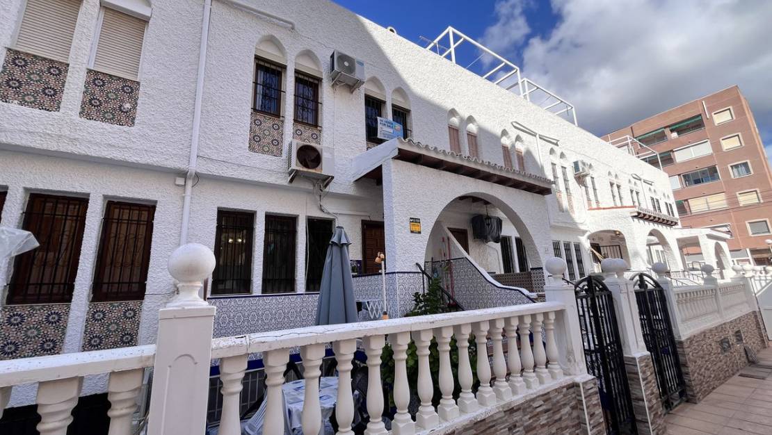 Sale - Town House - Torrevieja - La Mata