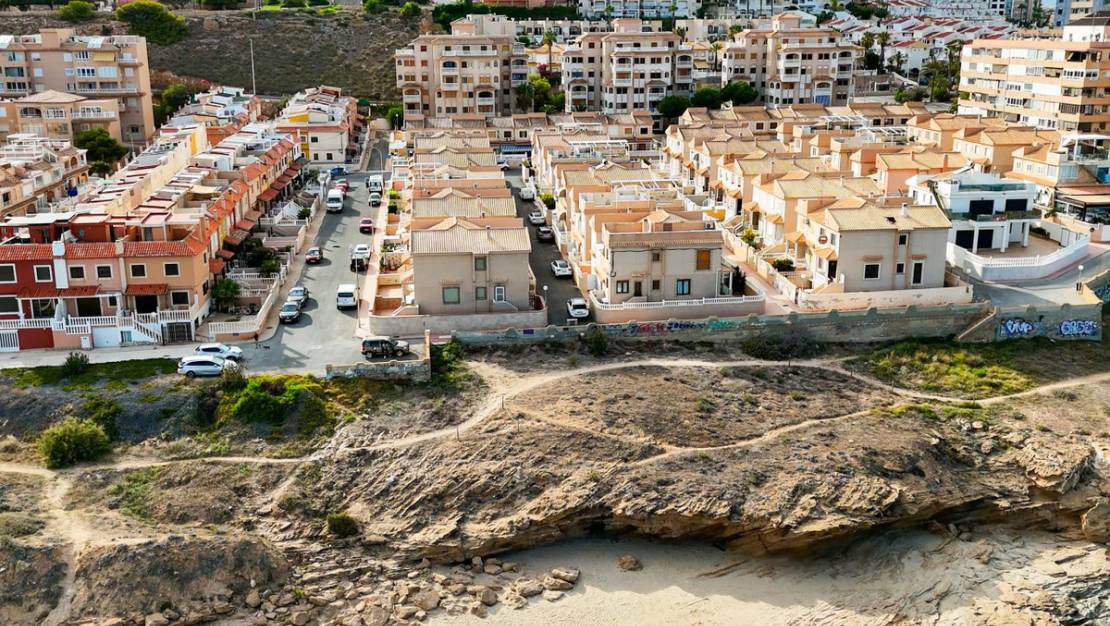 Sale - Town House - Torrevieja - Playa De La Mata