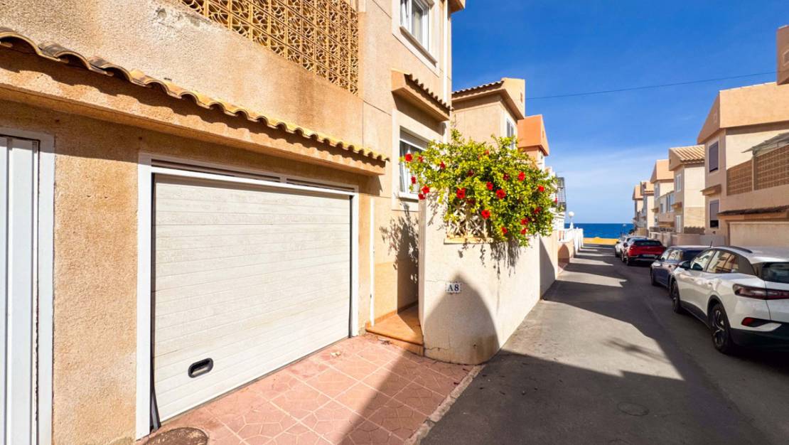 Sale - Town House - Torrevieja - Playa De La Mata