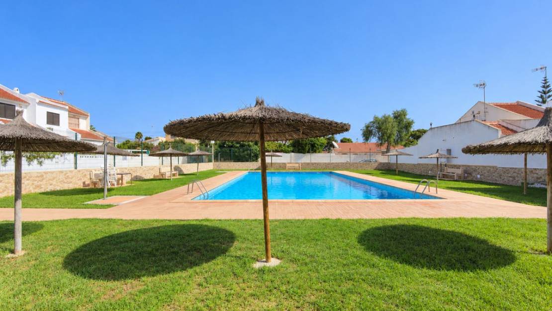 Sale - Town House - Torrevieja - Playa de los Locos