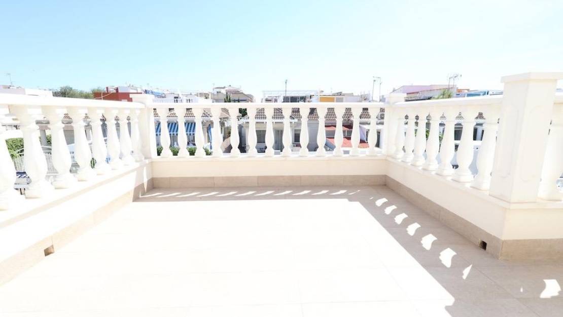 Sale - Town House - Torrevieja - San Luis