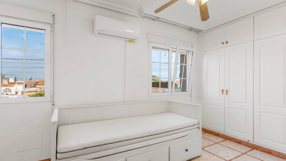 Sale - Town House - Torrevieja - Torrevieja Centro