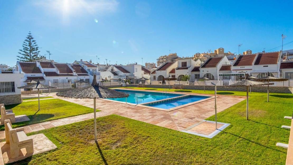 Sale - Town House - Torrevieja - Torrevieja Centro