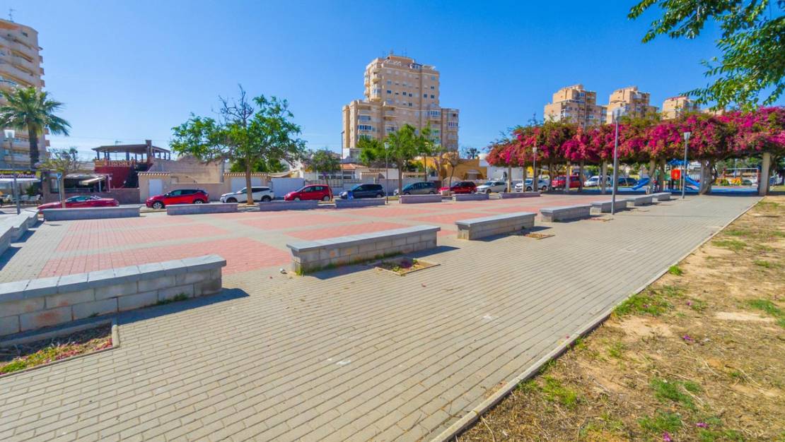 Sale - Town House - Torrevieja - Torrevieja Centro