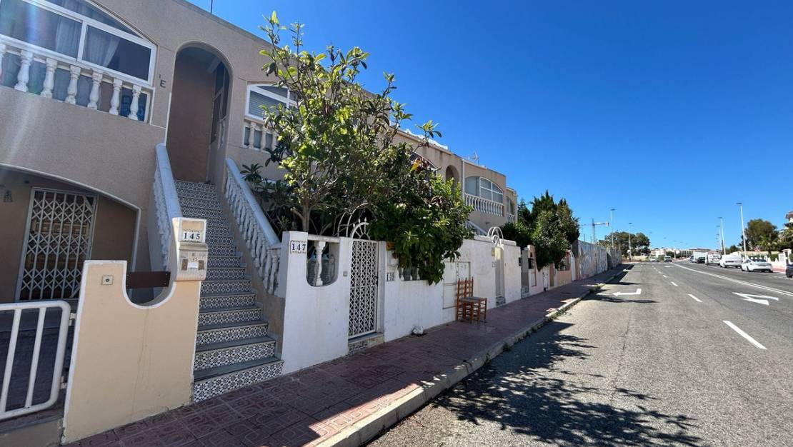 Sale - Town House - Torrevieja - Torrevieja Centro