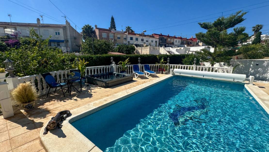 Sale - Town House - Torrevieja - Torrevieja Centro