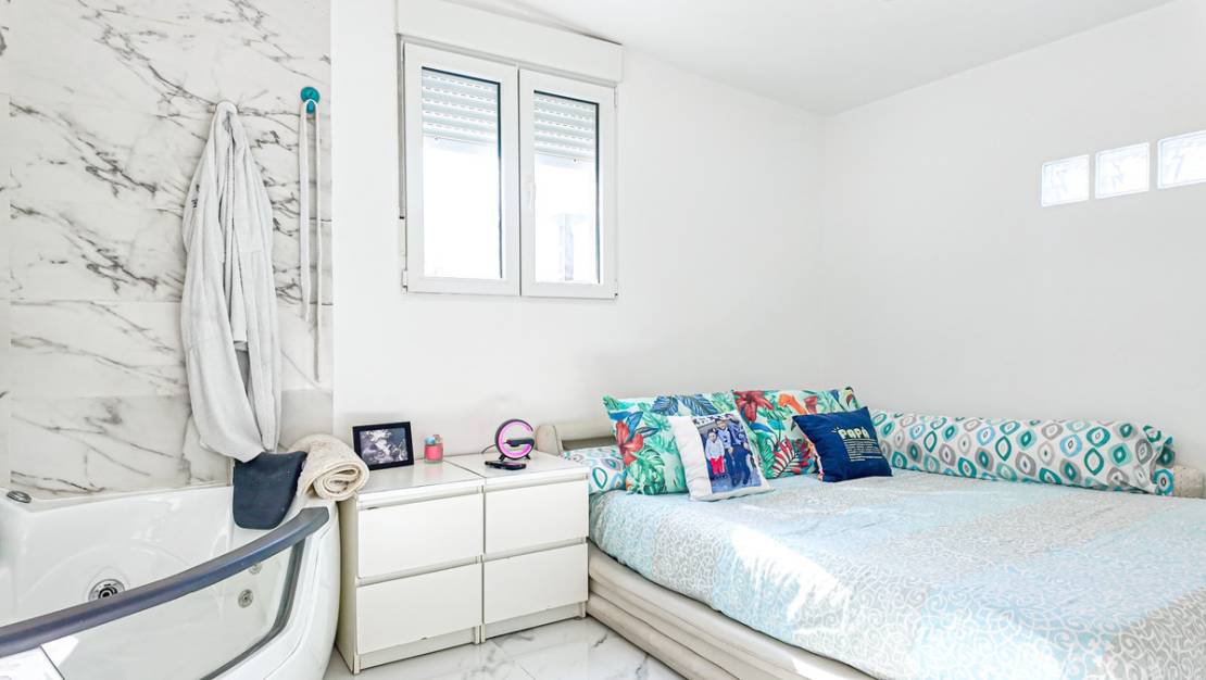 Sale - Town House - Torrevieja - Torrevieja Centro