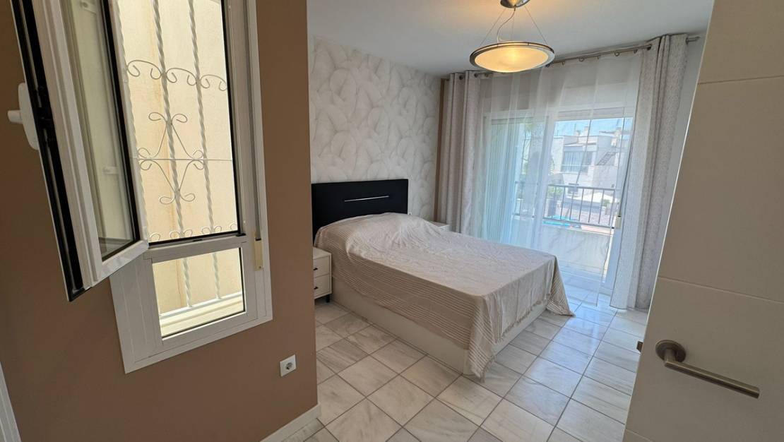 Sale - Town House - Torrevieja - Torrevieja Centro