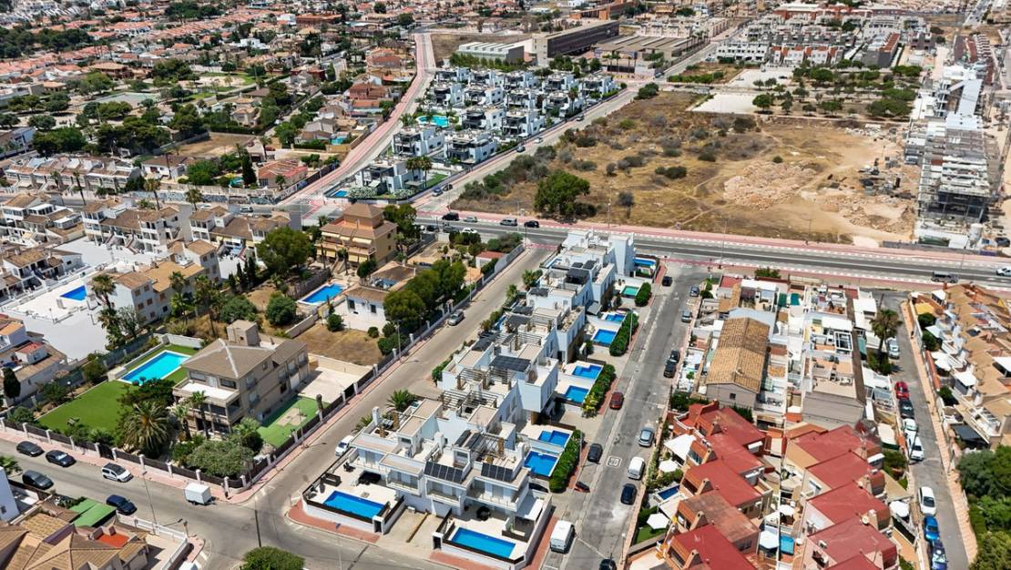 Sale - Town House - Torrevieja - Torrevieja Centro
