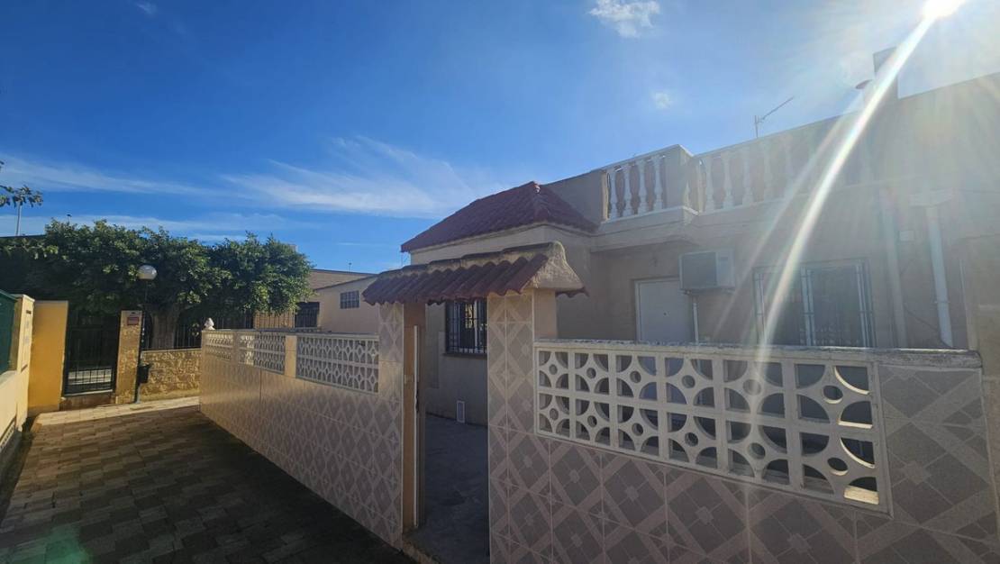 Sale - Town House - Torrevieja - Torrevieja Centro