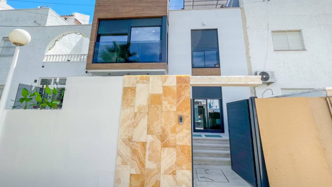 Sale - Town House - Torrevieja - Torrevieja Centro