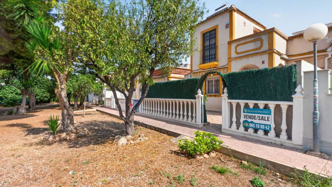Sale - Town House - Torrevieja - Torrevieja Centro