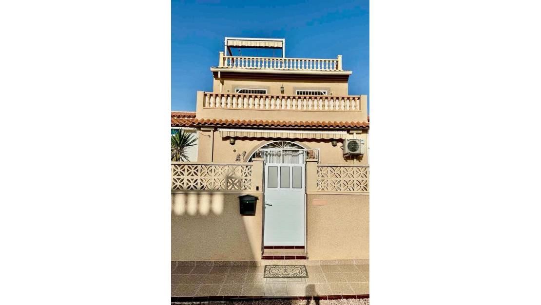 Sale - Town House - Torrevieja - Torrevieja Centro