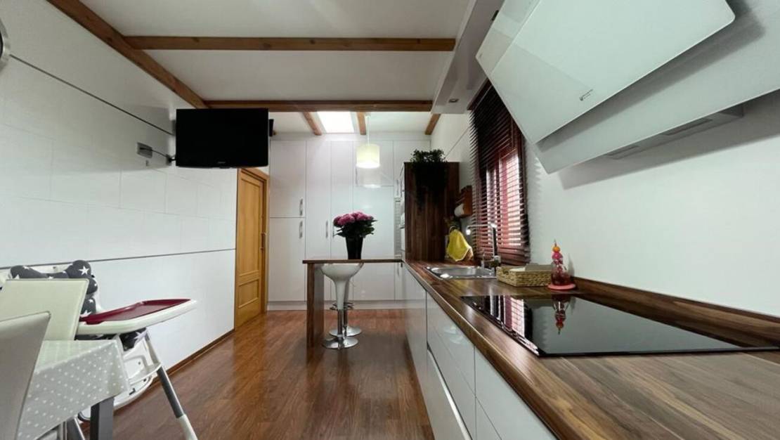 Sale - Townhouse - Roldan