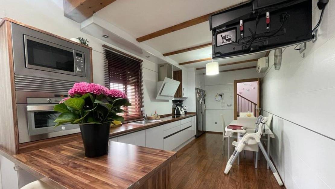 Sale - Townhouse - Roldan