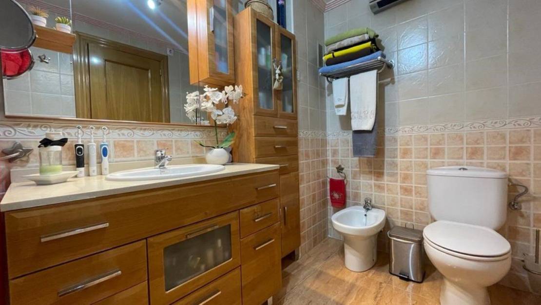 Sale - Townhouse - Roldan