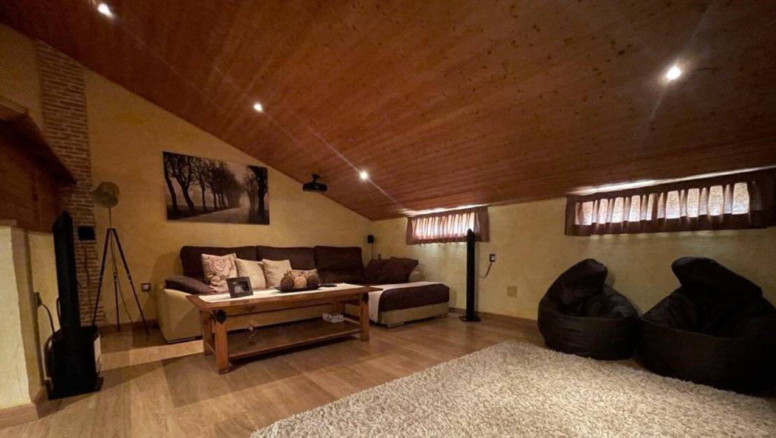 Sale - Townhouse - Roldan